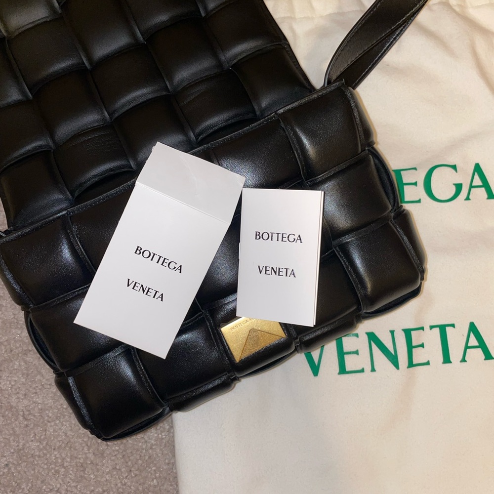 Botegga Veneta PADDED CASSETTE in excellent condition - Picture 4 of 9